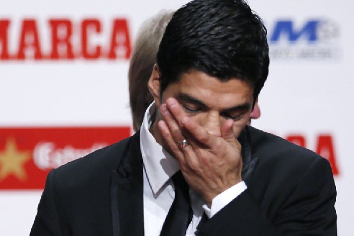 Uruguay minta FIFA batalkan hukuman Suarez
