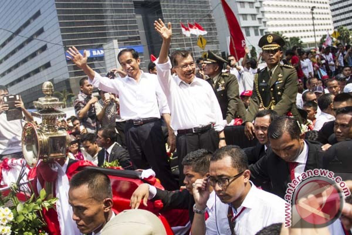 Ratusan lampion dilepaskan saat syukuran Jokowi-JK