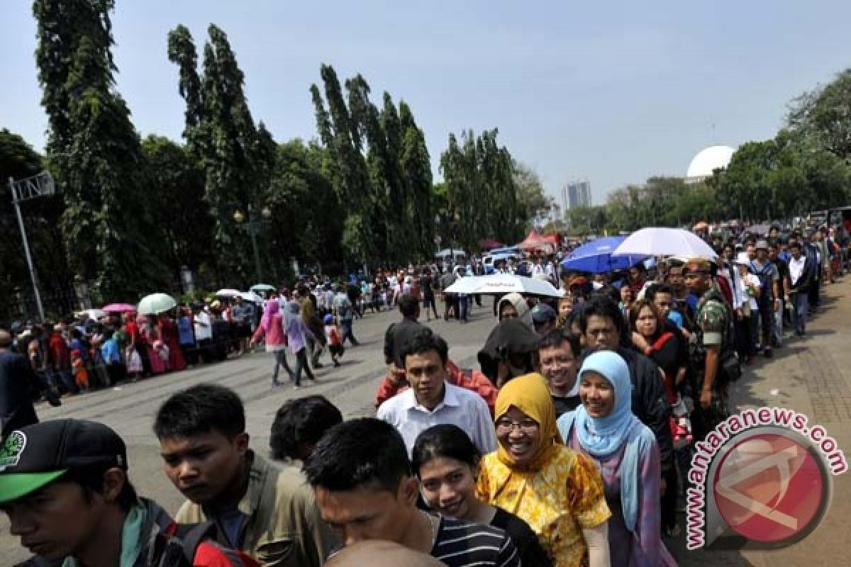 Dinkes DKI rawat ratusan orang di Monas