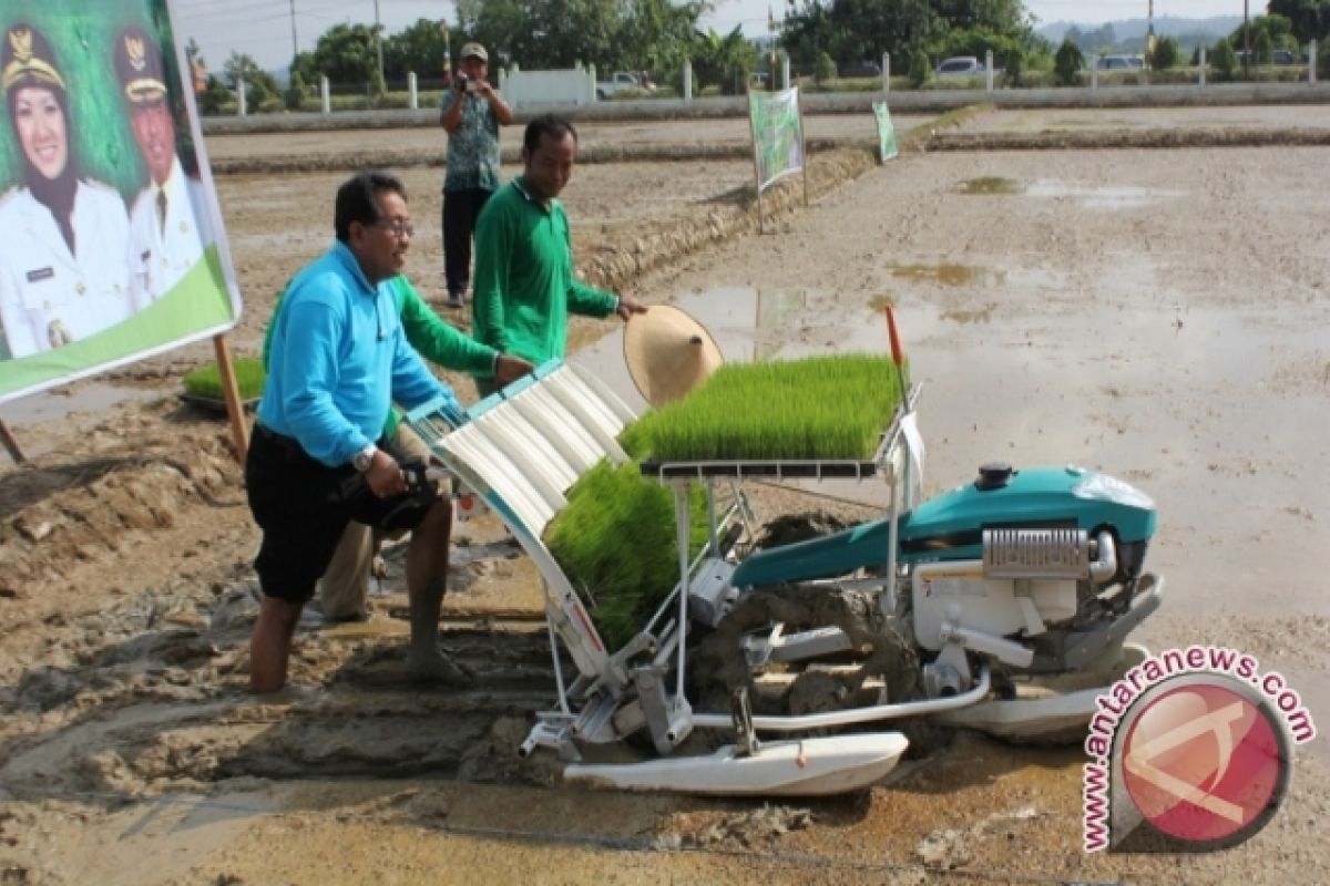 Mukmin: Kebutuhan Petani Harus Dipenuhi