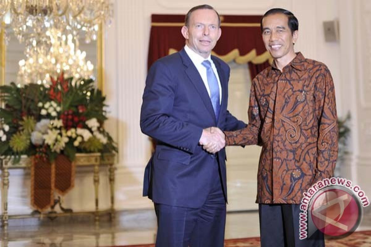 President Jokowi receives Prime Minister Abbott after inauguration