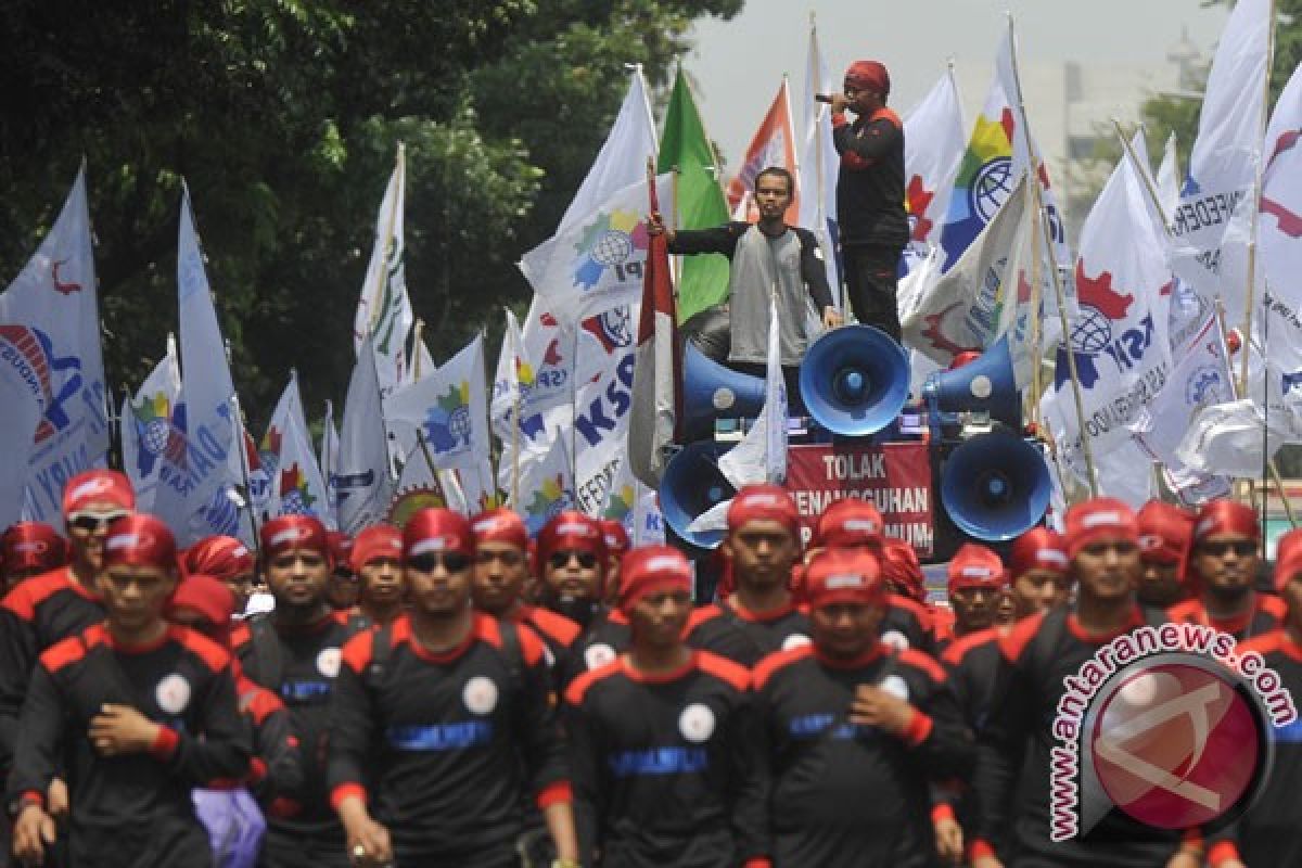 Buruh Jakarta tolak UMP Rp3,1 juta/bulan
