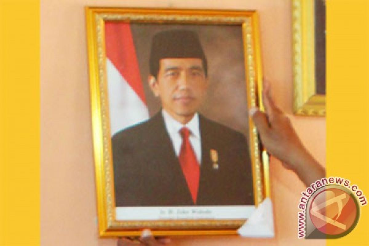 Pemprov Sumsel imbau dinas ganti foto presiden