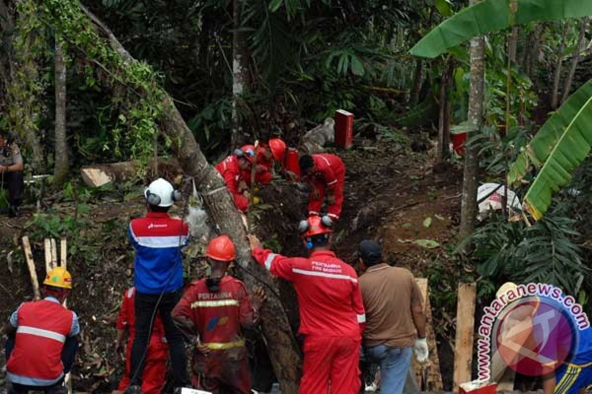 Pertamina diminta cek penanganan pipa bocor di Penajam