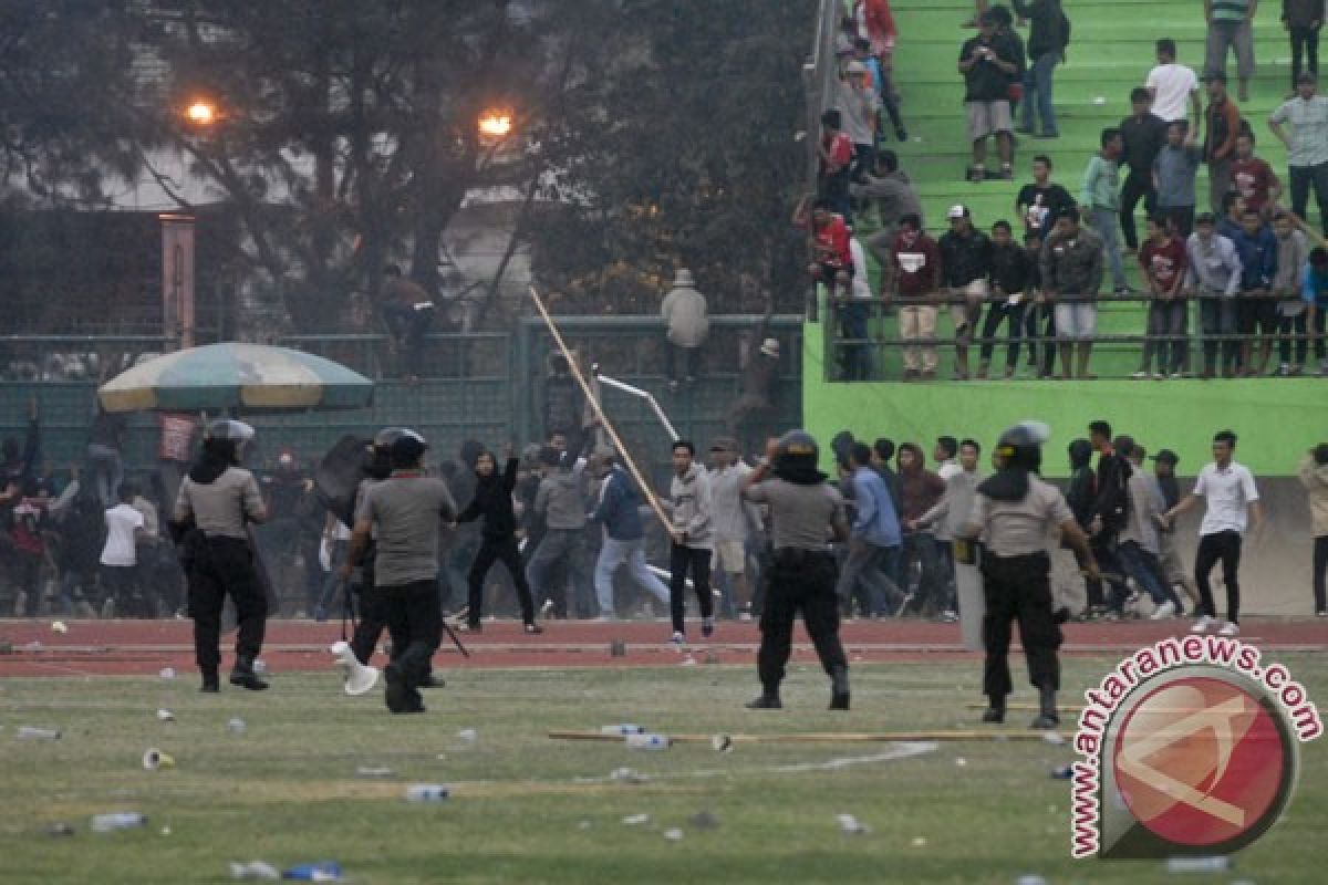 Persis lawan Martapura berakhir rusuh