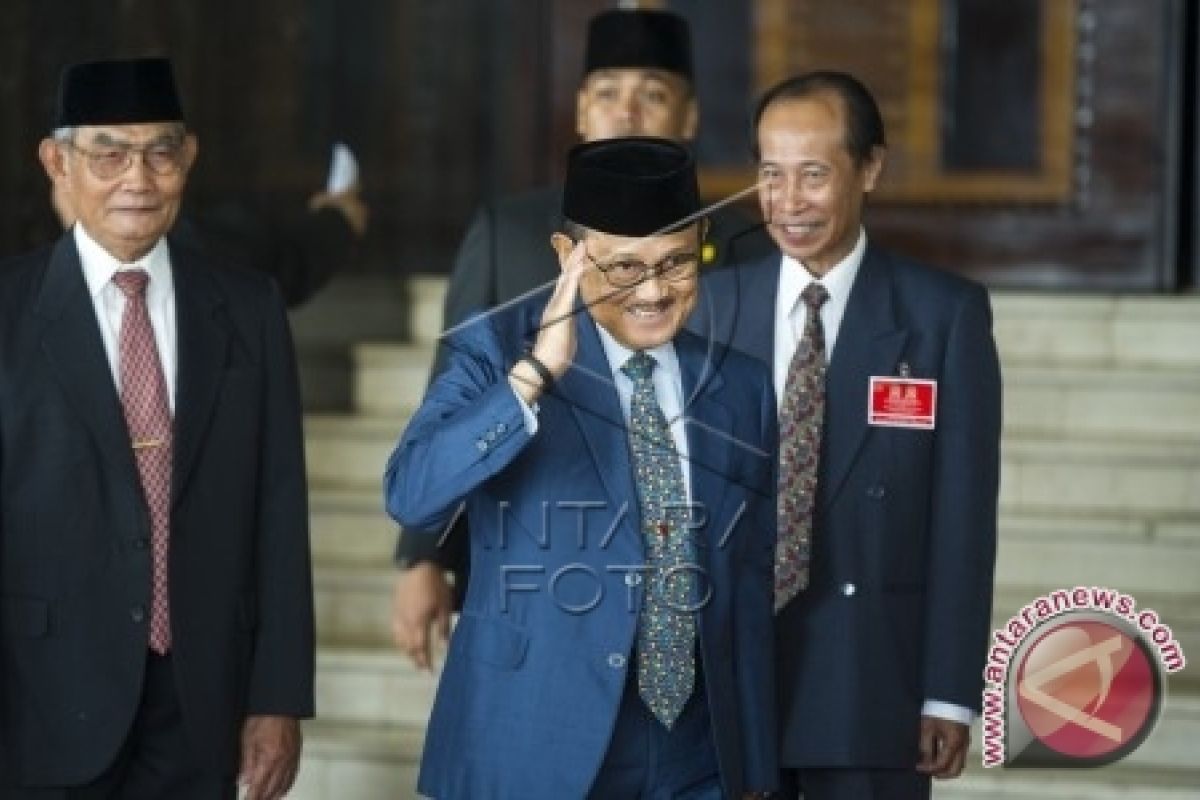 Sespri: Kesehatan BJ Habibie Sudah Normal