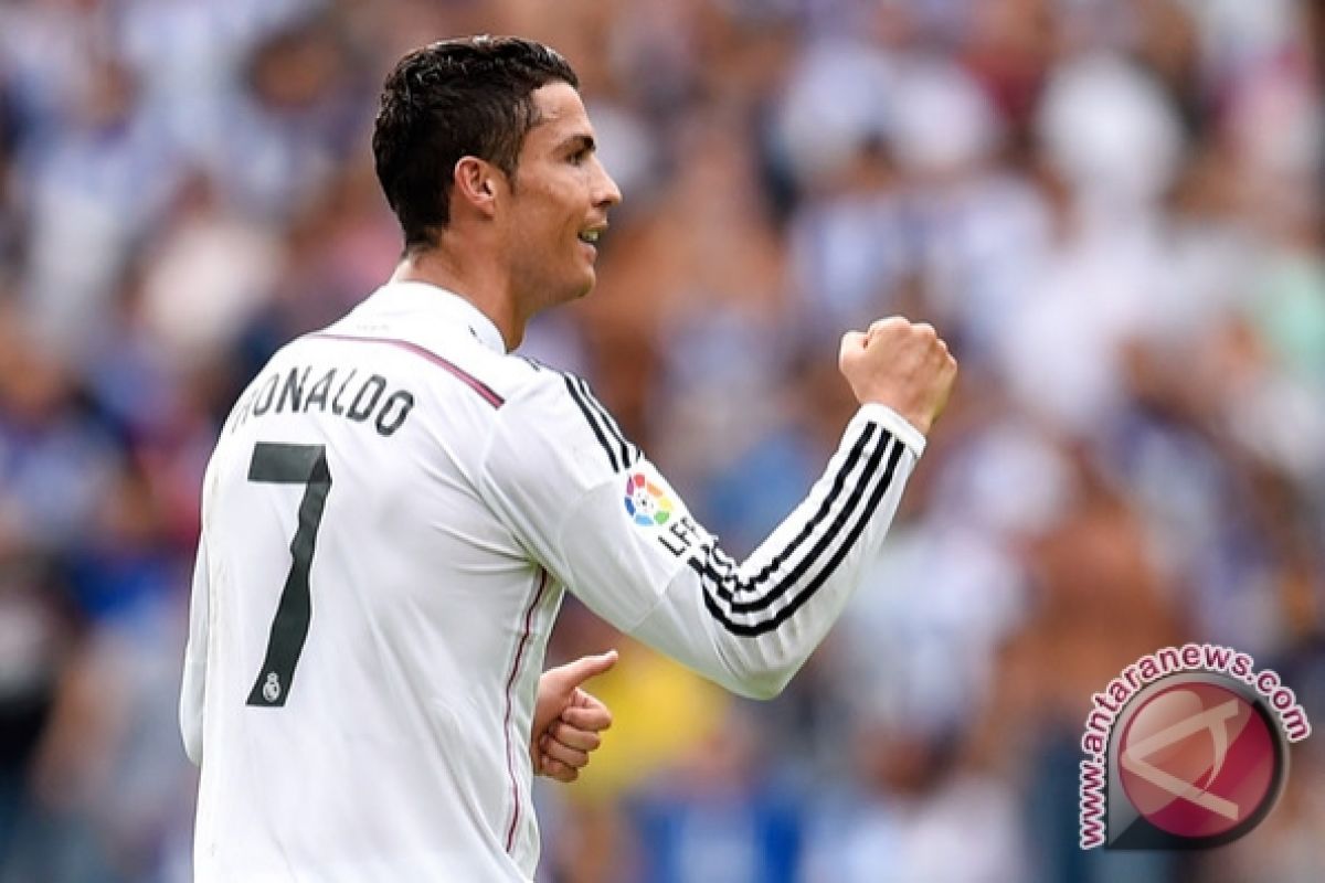 Ronaldo Bawa Madrid Atasi Almeria