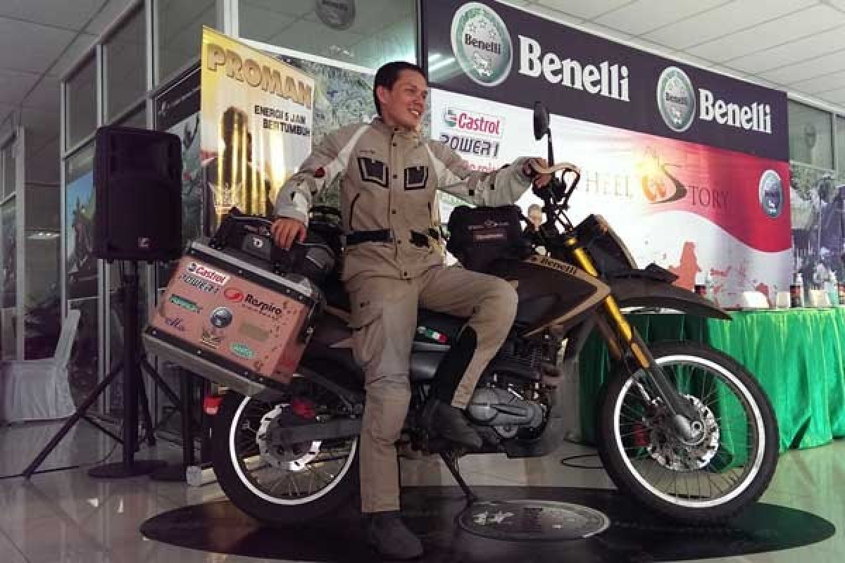 Mario Iroth, 14 ribu KM jelajahi Indonesia dengan motor Phyton