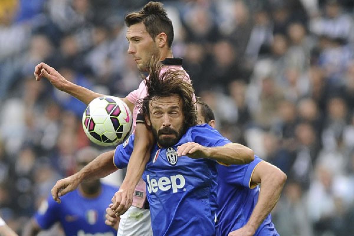 Juventus unggul tiga angka di puncak klasemen