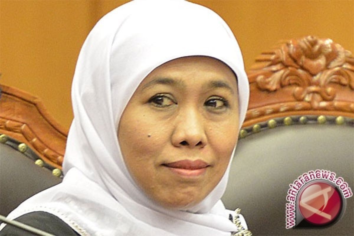 Khofifah Serahkan Ke Presiden Pengganti Mensos