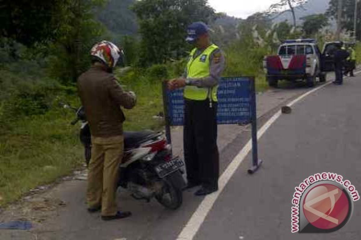 Sepuluh pelanggar lalu lintas ditilang di Sabang