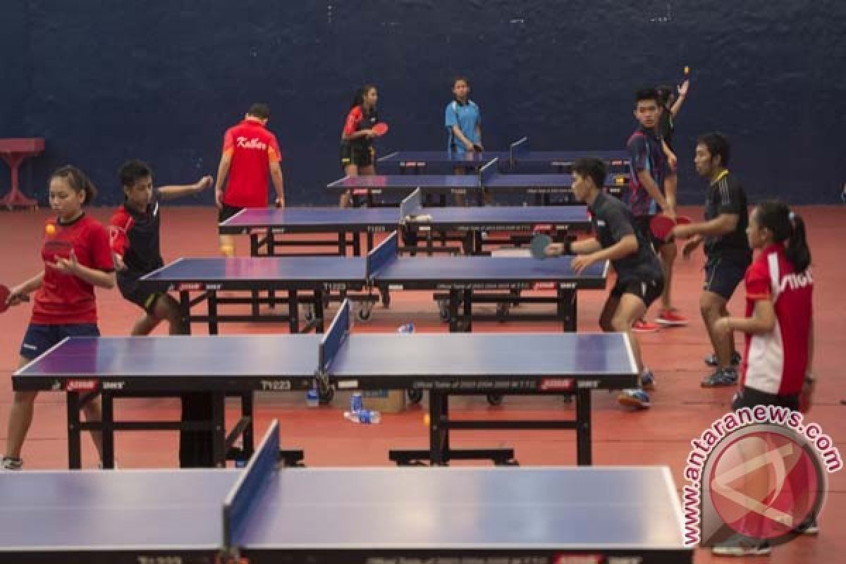 Menpora uji kemampuan atlet muda tenis meja saat Ramadhan