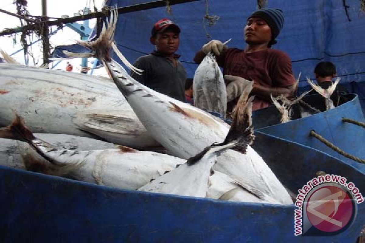 Fishermen call for thorough elimination of poachers