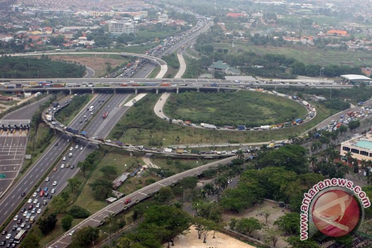Over four million cars enter Jakarta during Idul Fitri exodus