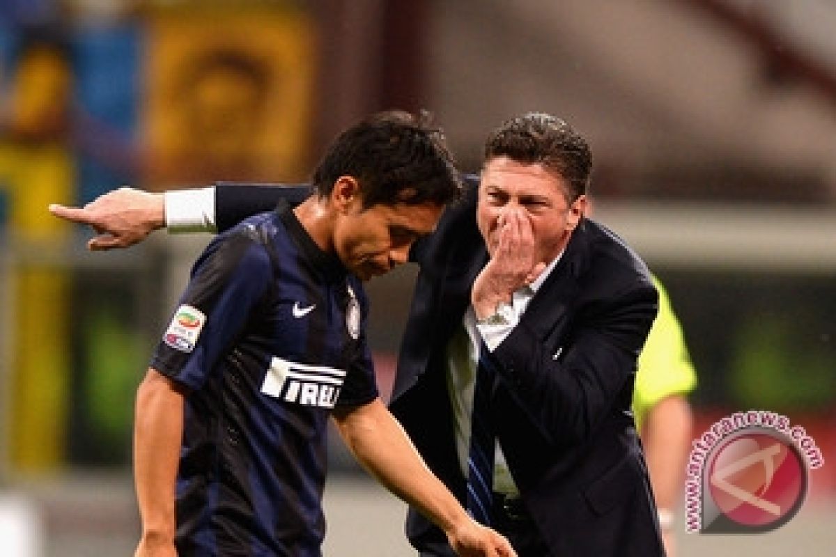 Baru tiga bulan, Napoli pecat pelatih Walter Mazzari