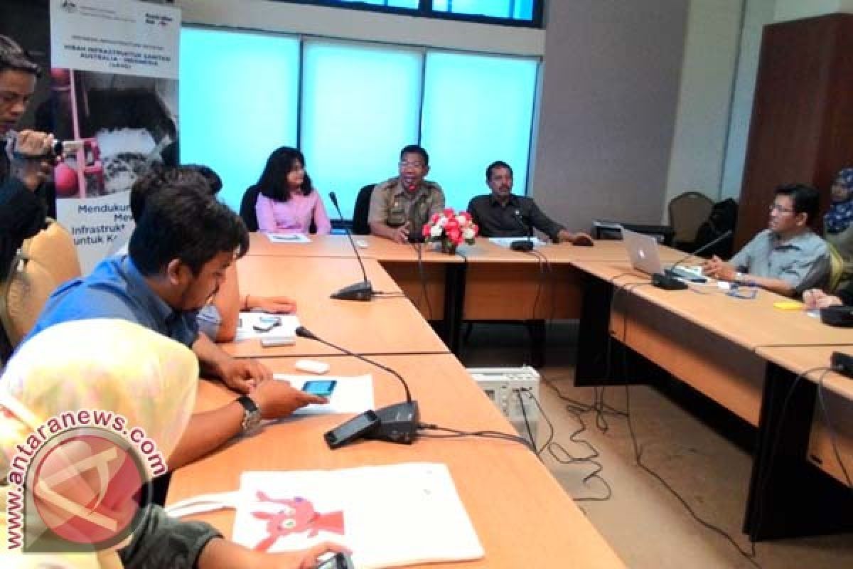 AusAid - Pemkot Makassar Kerja Sama Sanitasi Komunal 