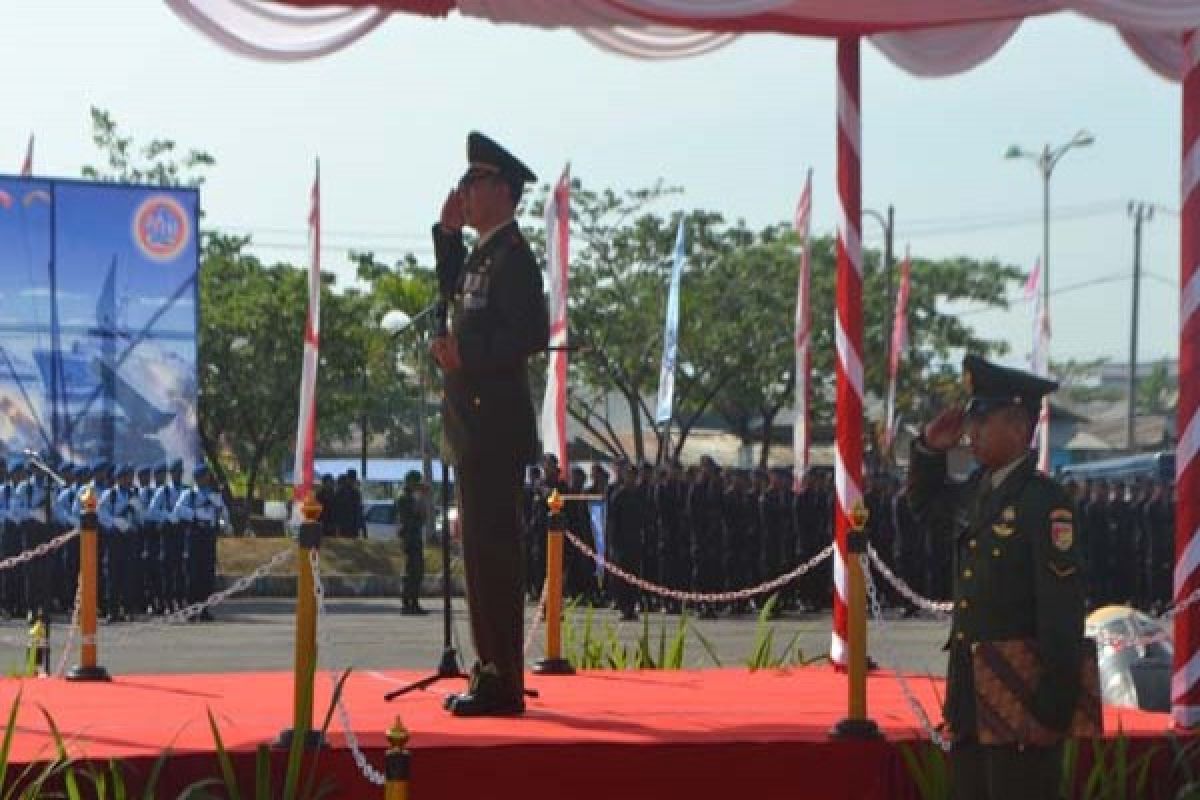 Dandim 1416 Muna Pimpin Upacara HUT TNI Ke-69