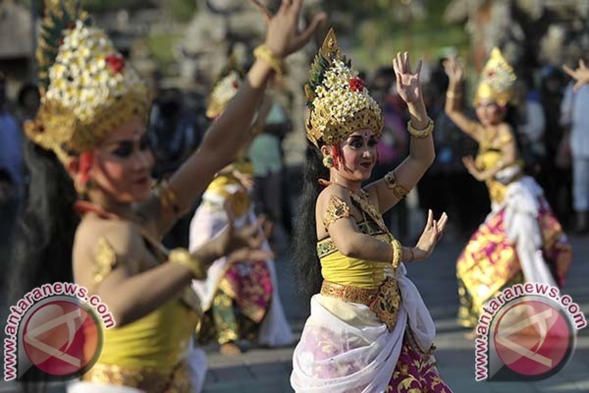 Bupati Badung Buka Festival Seni Budaya VIII