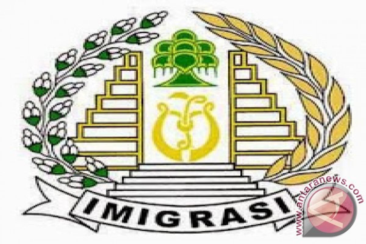 Petugas Imigrasi Mataram tahan Warga Inggris