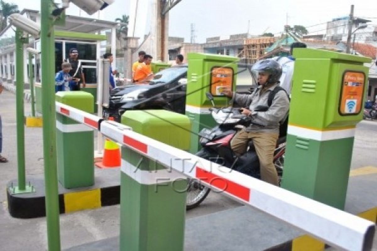 Stasiun Bogor Didesak Selesaikan Izin Parkir 