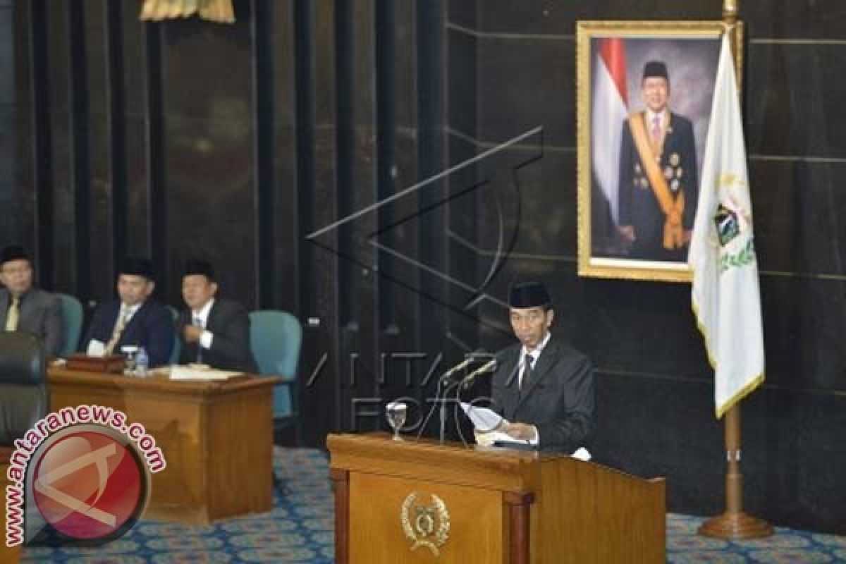  Jokowi Sampaikan Maaf Kepada Masyarakat Jakarta