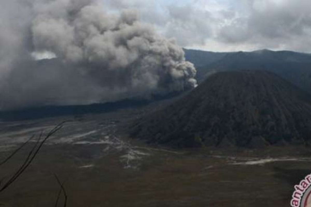 Tebaran Abu Vulkanik Sinabung Semakin Meluas