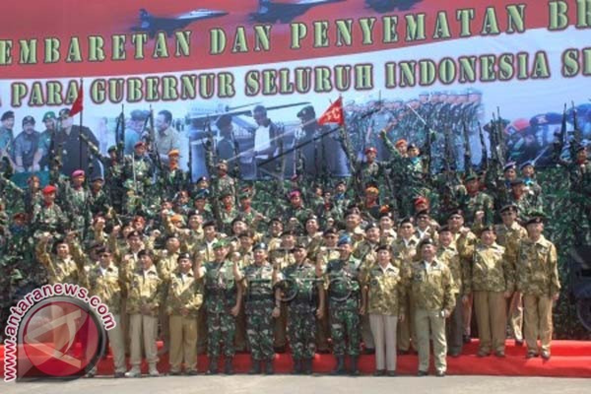 Gubernur Sulbar Dapat Penghargaan dari Panglima TNI