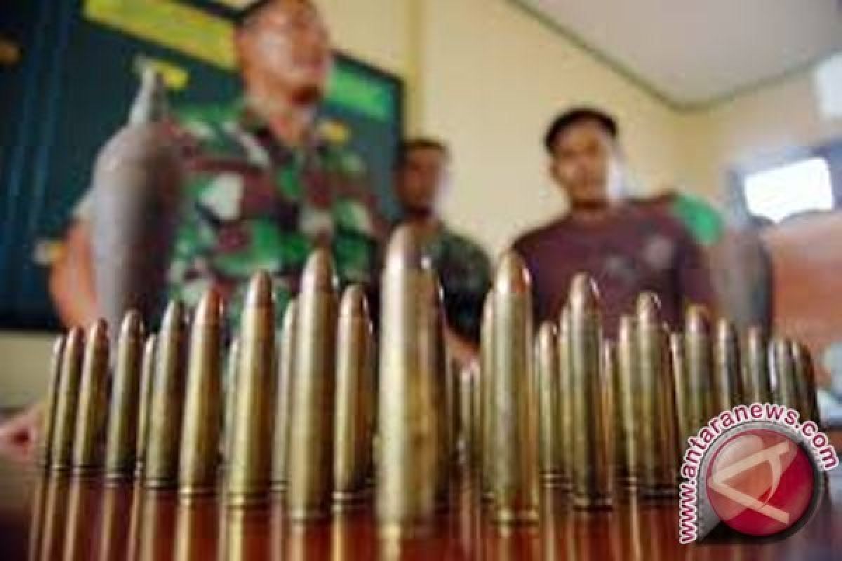 Ketika oknum TNI-Polri jualan amunisi di Papua