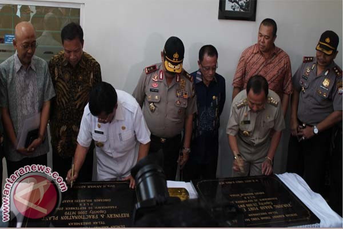 Gubenur Sulbar Resmikan Pabrik Minyak Goreng Terbesar di KTI