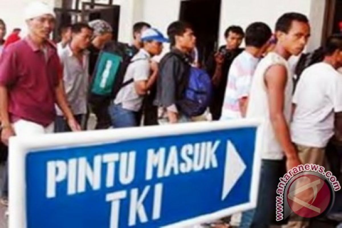 24 Calon TKI NTB ditangkap di Entikong