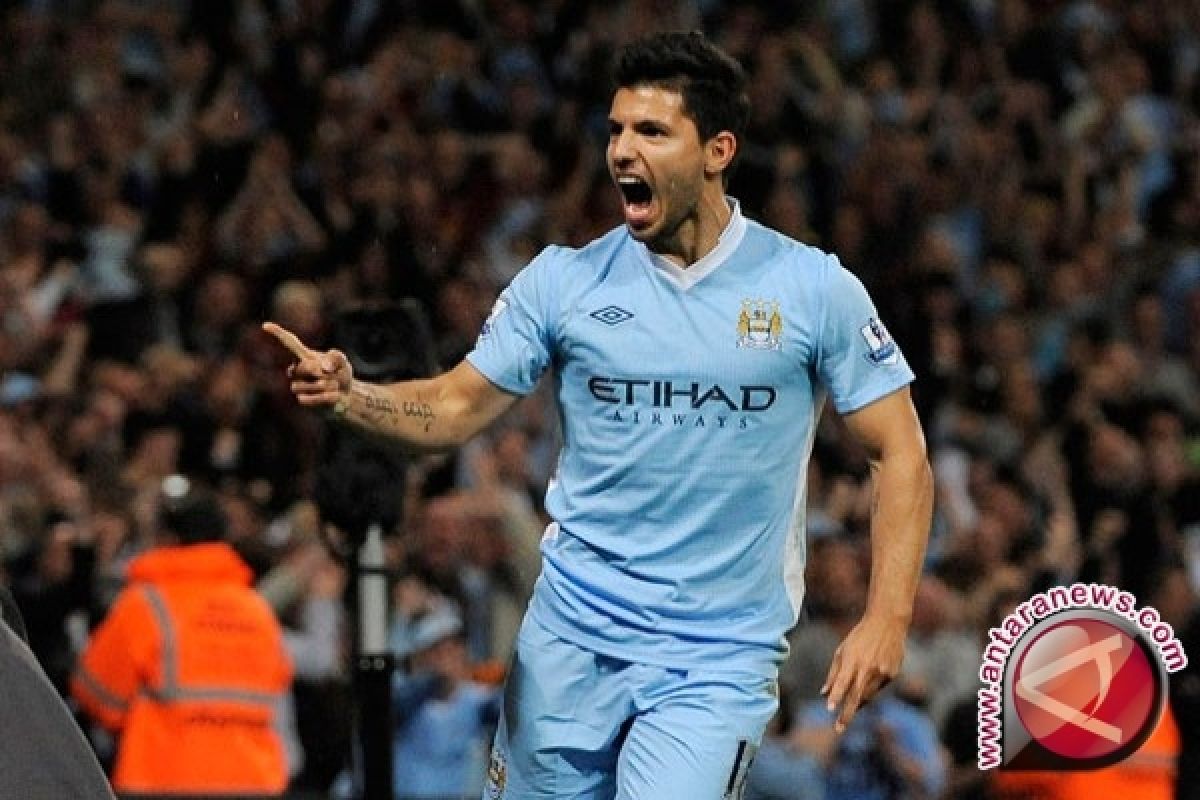 Aguero absen dua pekan karena cedera lutut