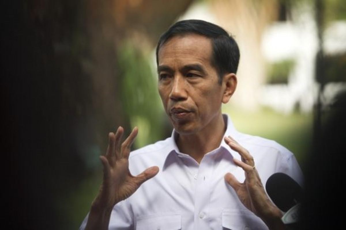 Presiden Jokowi blusukan ke Pasar Modern BSD City