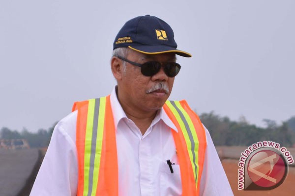 Menteri PUPR tinjau jalan dari Cikampek - Brebes