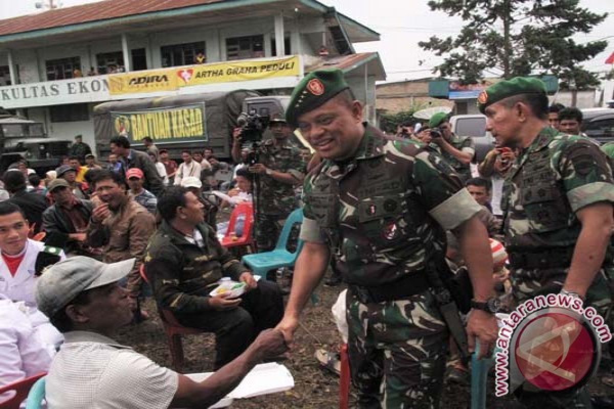 Prajurit tak kenal berat buka relokasi pengungsi Sinabung