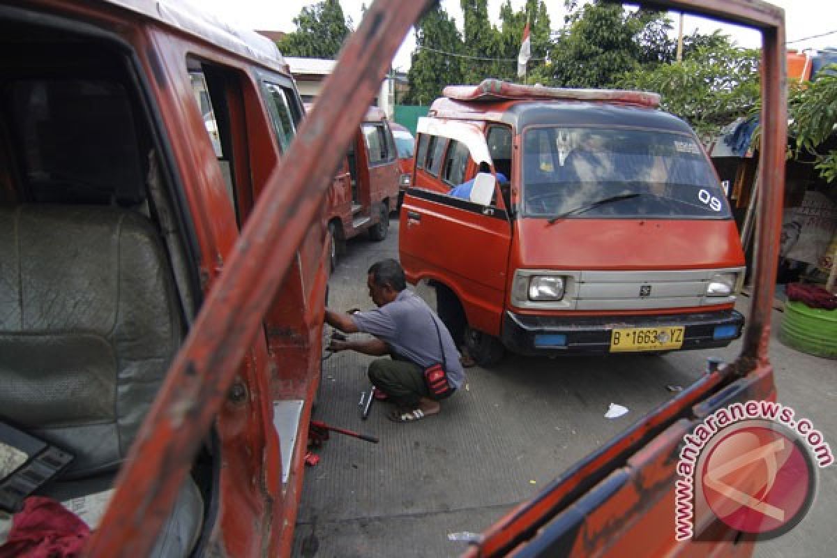 Polantas Bekasi sasar angkot nakal selama razia