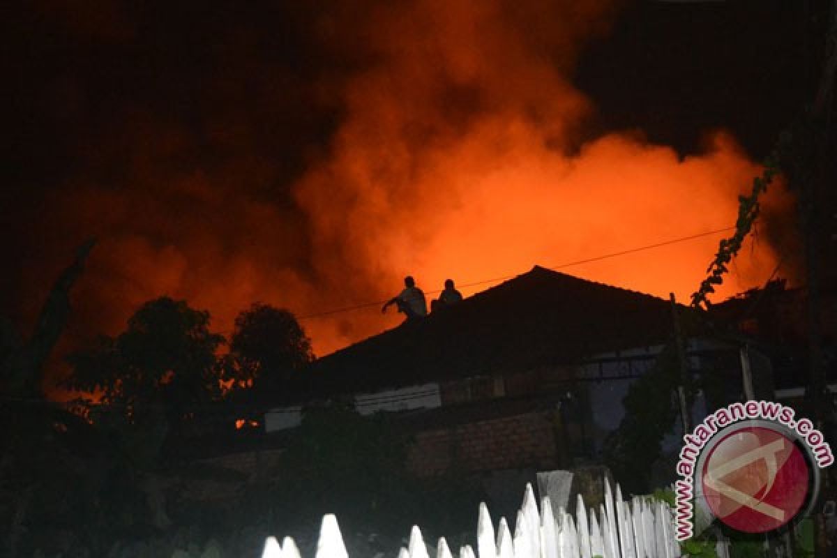 Ratusan rumah dan kios di Nunukan hangus terbakar