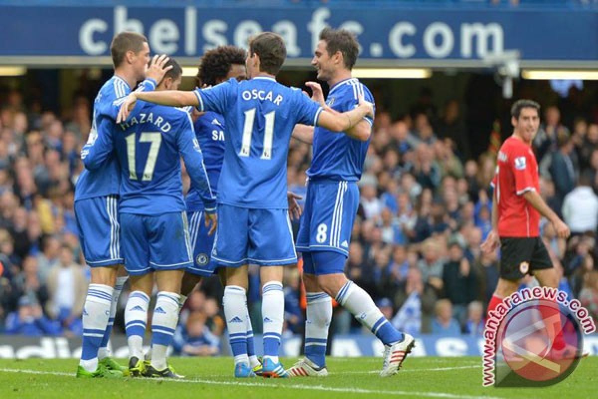 Chelsea hancurkan Swansea 5:0