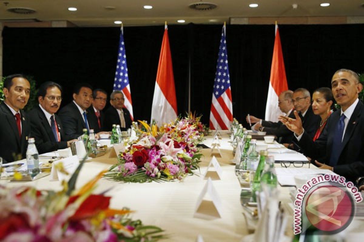 Presiden Jokowi-Presiden Obama bicarakan terorisme