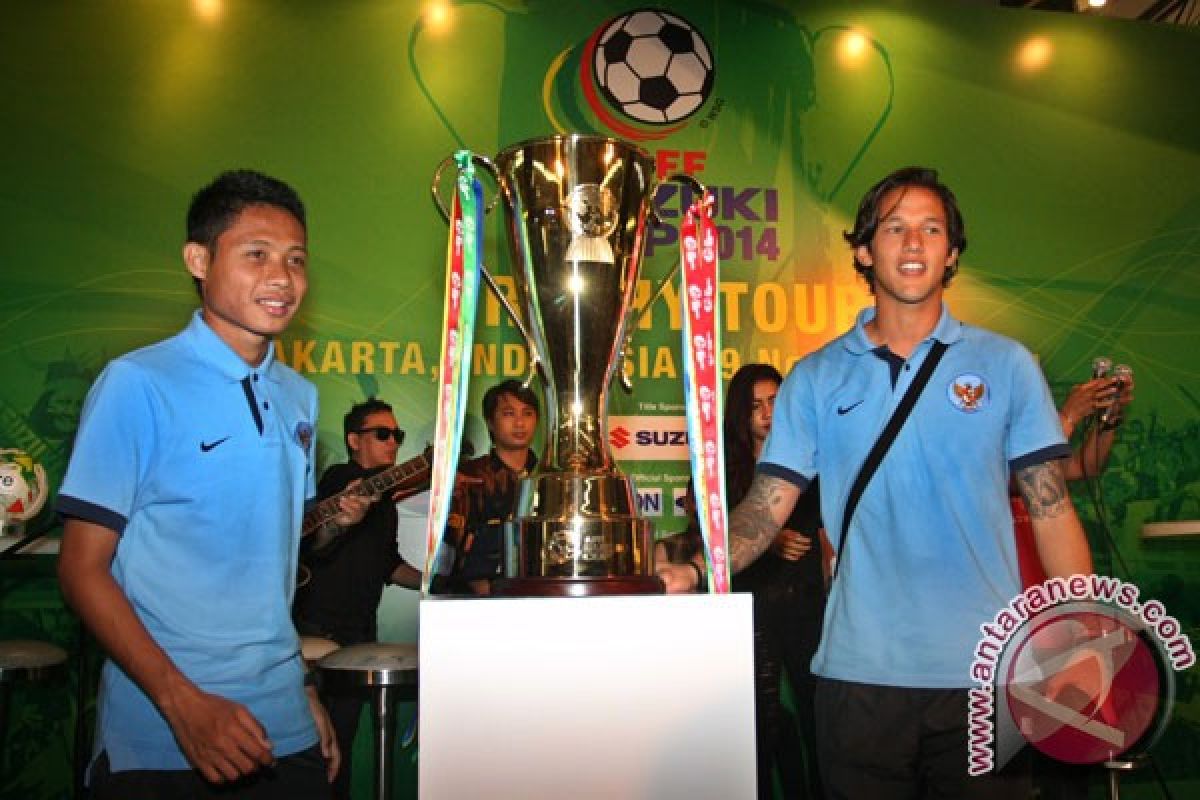 Tropi Piala AFF singgah di Jakarta