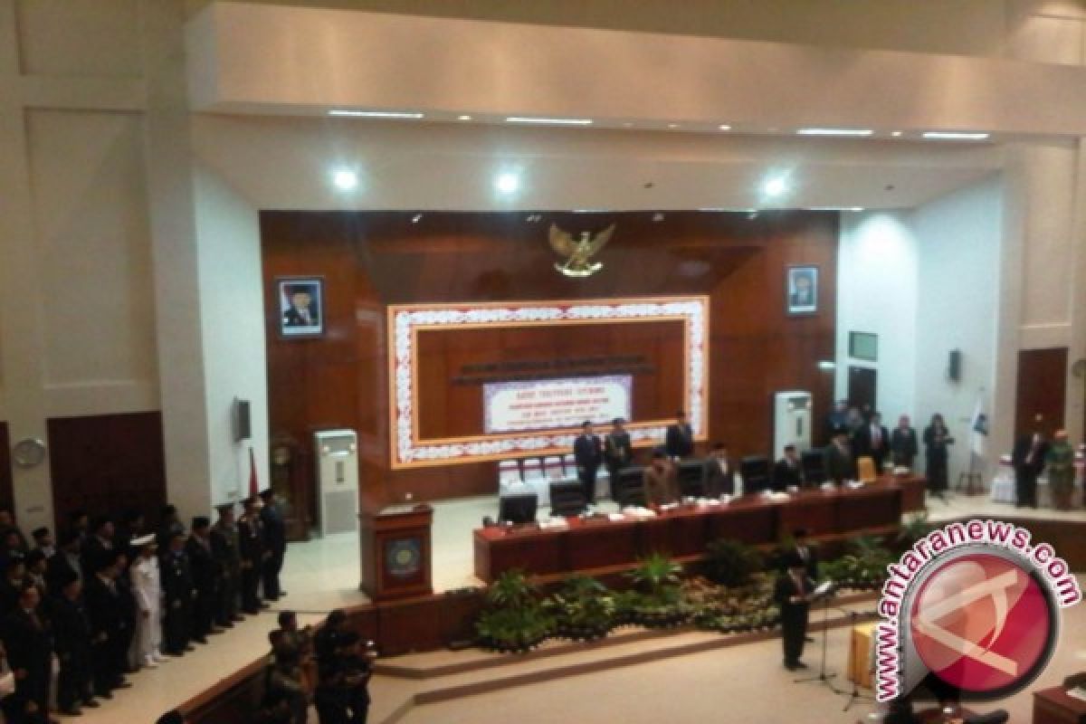 Dua Wakil Ketua DPRD Babel Dilantik