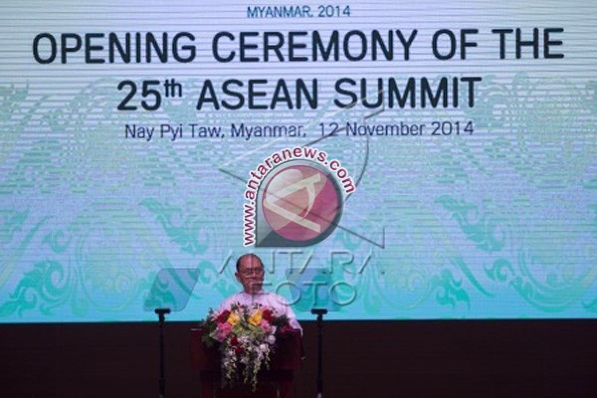 Presiden Myanmar Buka KTT ke-25 ASEAN