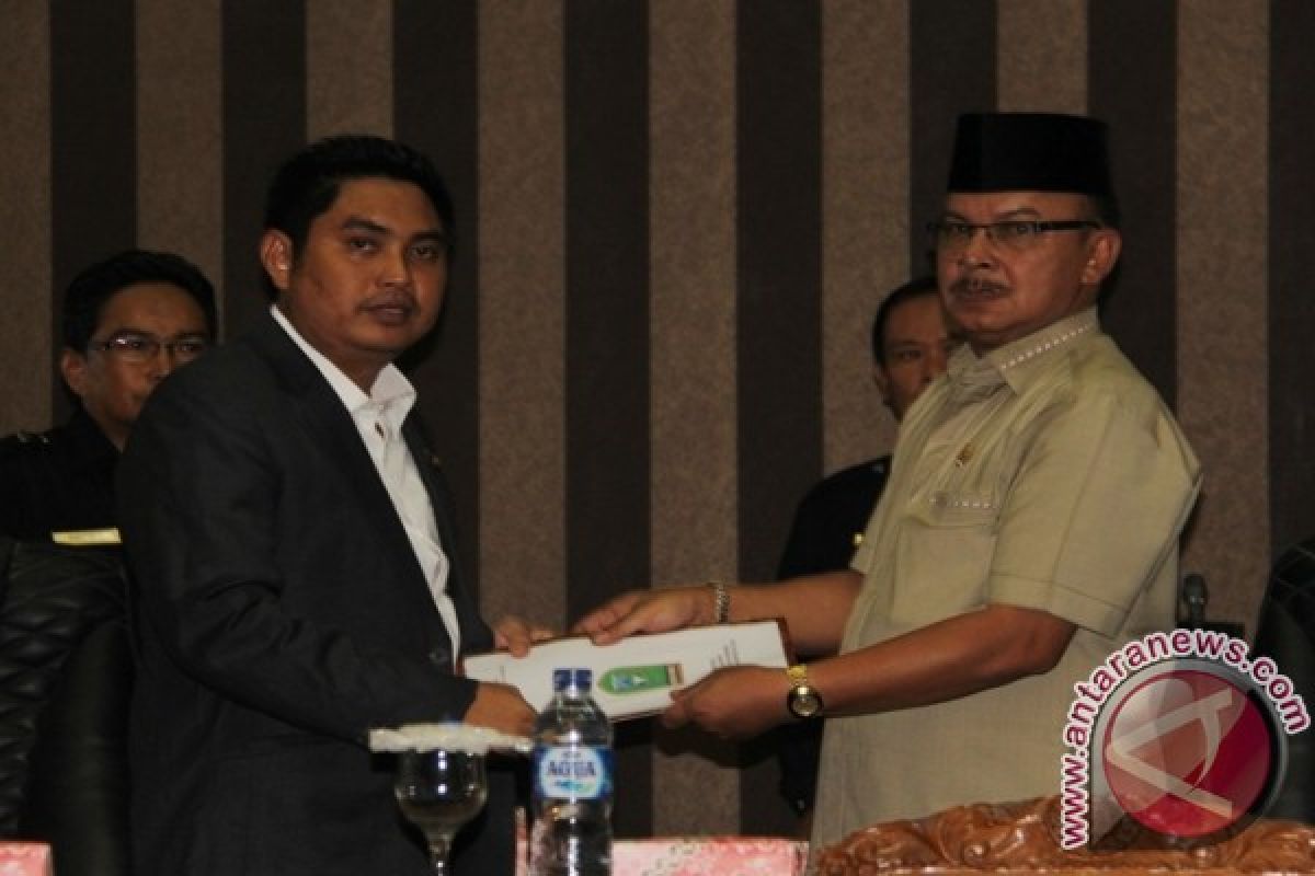 Bupati Sampaikan Nota Keuangan RAPBD Tahun 2015