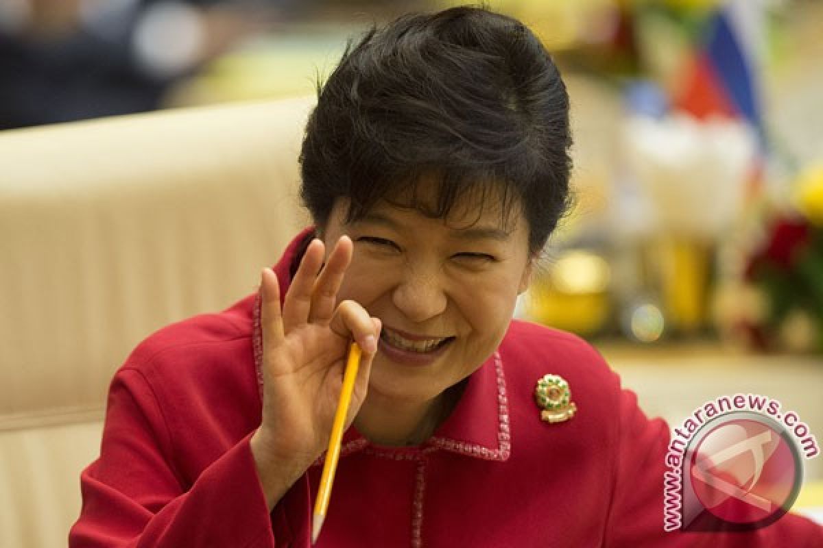 S. Korea`s Park, rocked by scandal at home, to miss APEC Summit