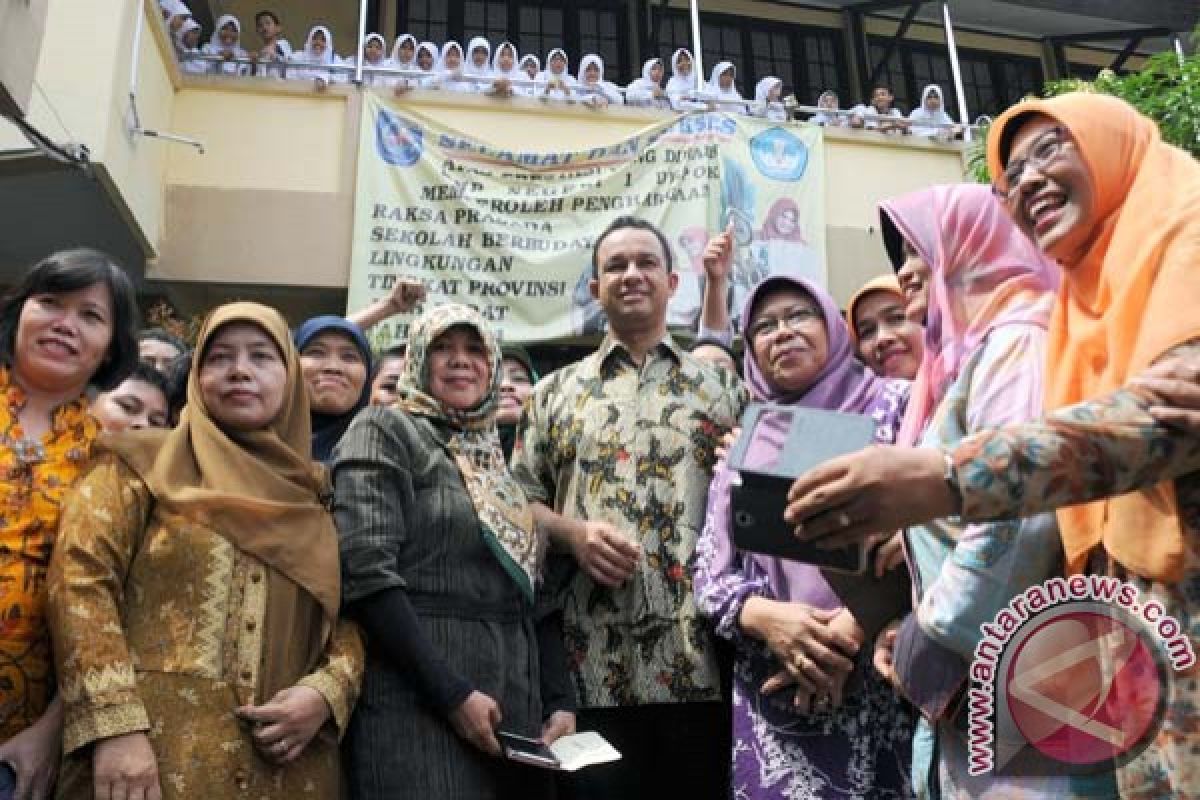 Anies nilai ekstrakurikuler sekolah sudah "jadul"