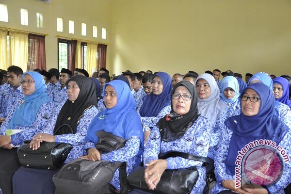 Guru Aceh Selatan Pertanyakan Honor Pelatihan 