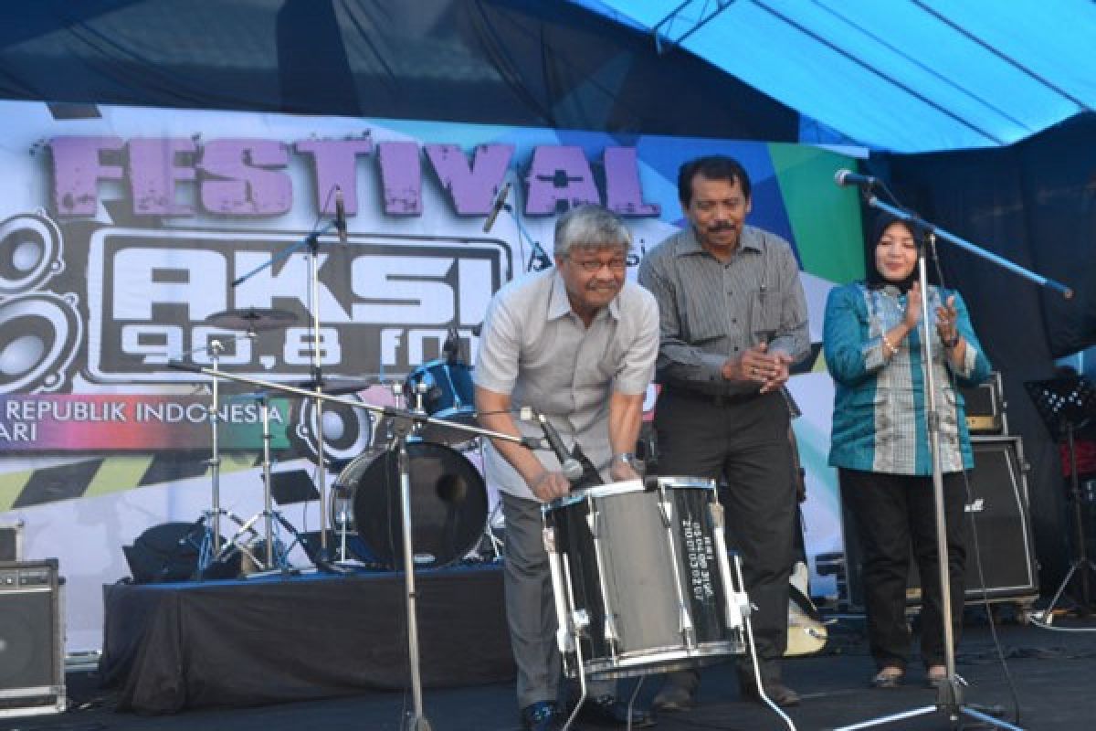 Gubernur Buka Festival Musik Band Indie LPP-RRI