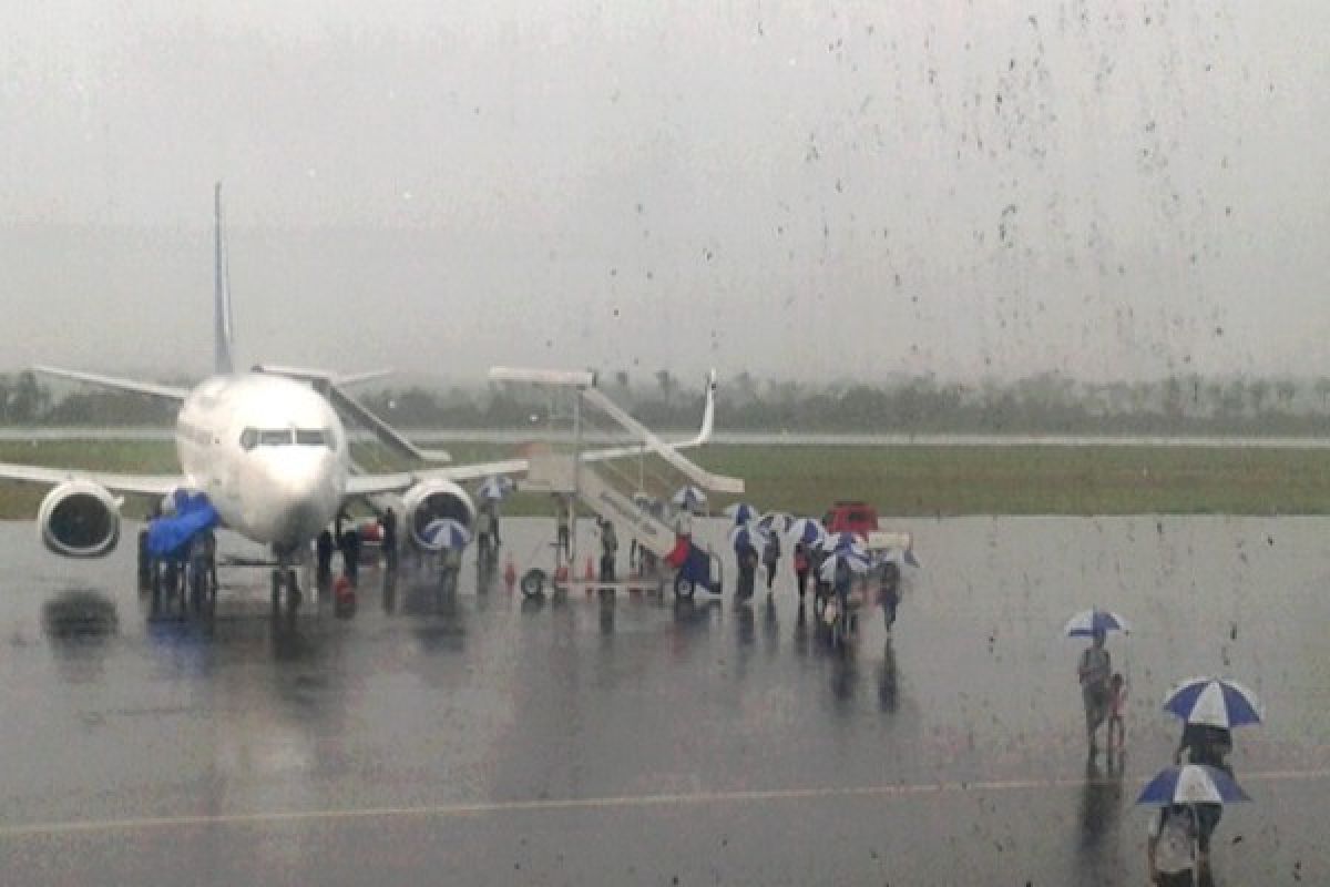 Bandara Radin Inten Lampung Semrawut