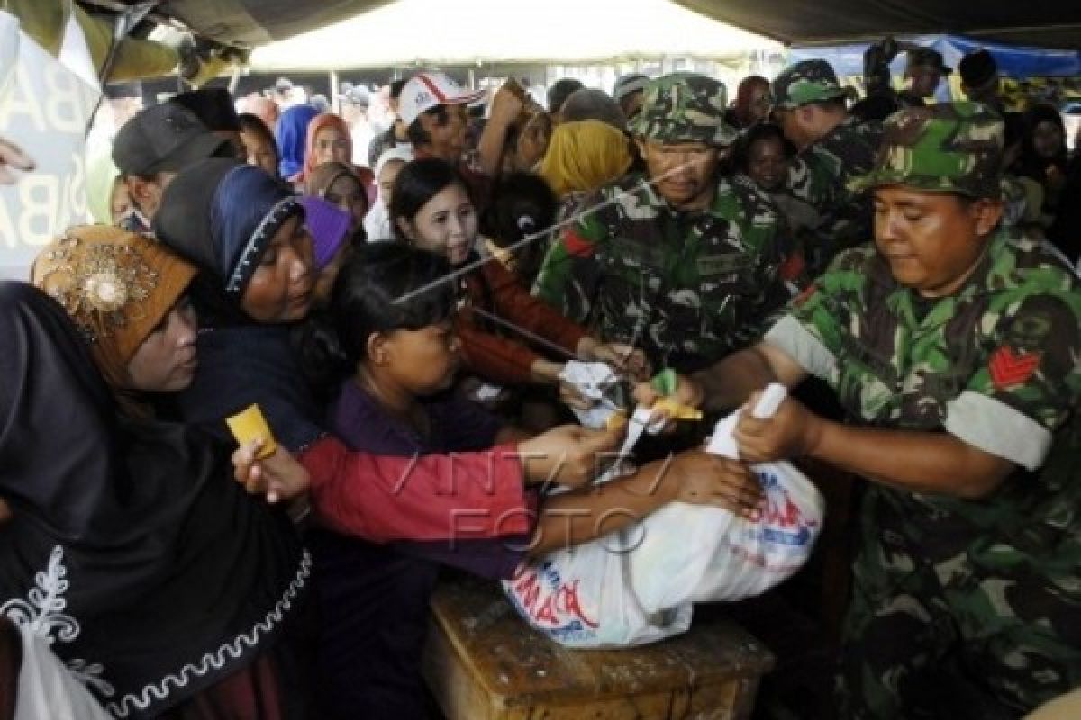 TP-PKK Pasaman Serahkan Bantuan Sembako Untuk Panti Asuhan