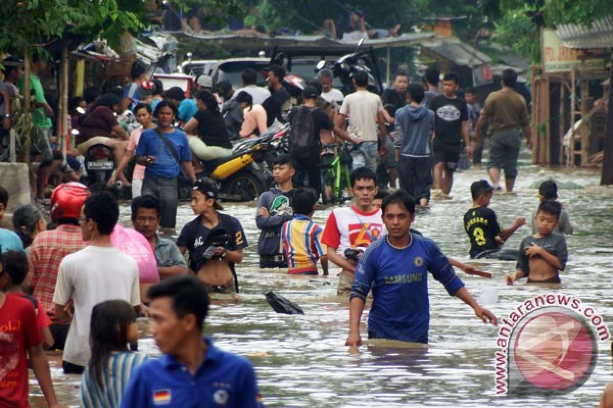 Social affairs ministry monitoring Jakarta floods