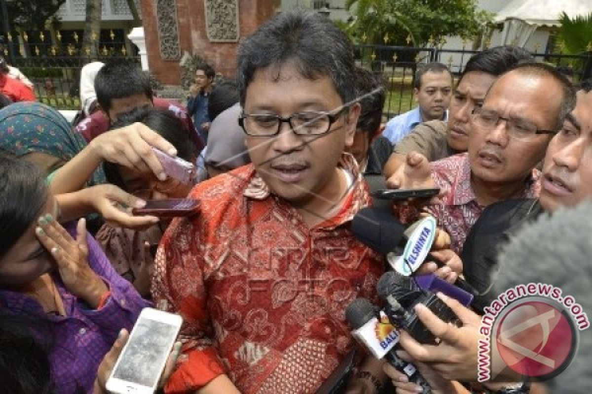 PDIP: Kenaikan BBM Sehatkan Perekonomian Nasional